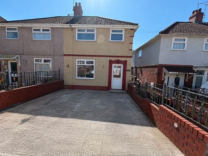 3 Bedroom Property To Rent In Garden Suburbs, Trimsaran, Kidwelly, SA17