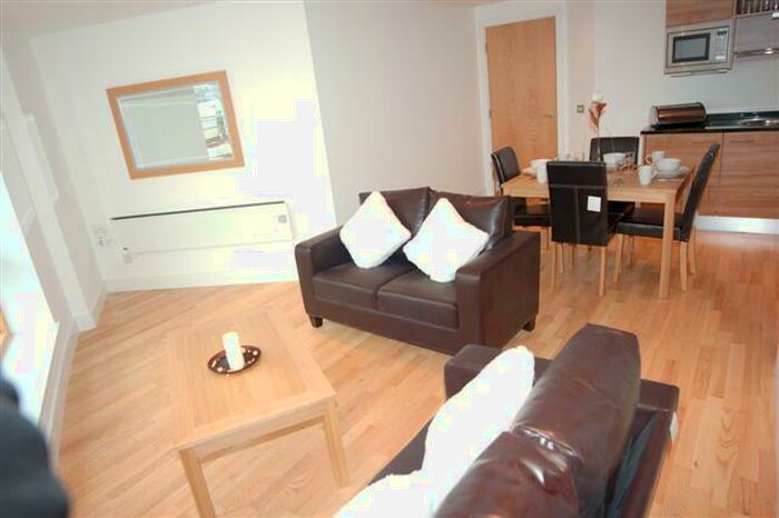 2 Bedroom Property To Rent In Clarence House Leeds Dock City Centre, LS10