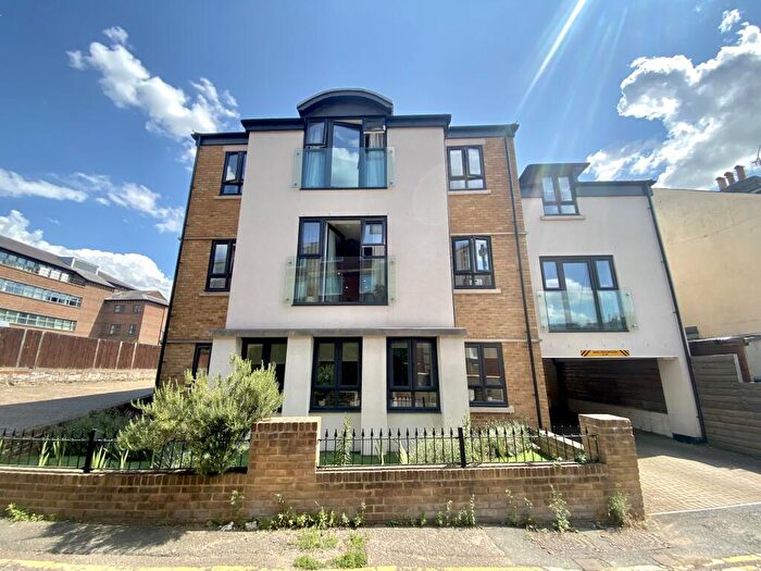 1 Bedroom Apartment To Rent In Queen Anne Road, Maidstone, ME14