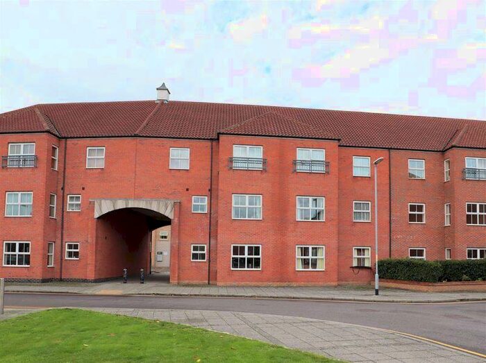 2 Bedroom Apartment To Rent In Riverside Drive, Lincoln, LN5