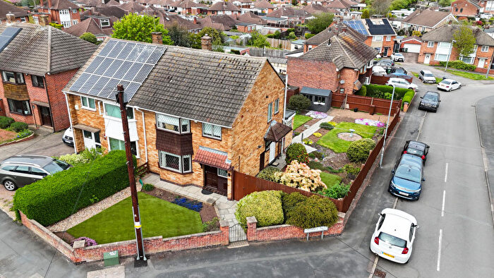 3 Bedroom Semi Detached House For Sale In Lonsdale Road, Thurmaston, Leicestershire, LE4