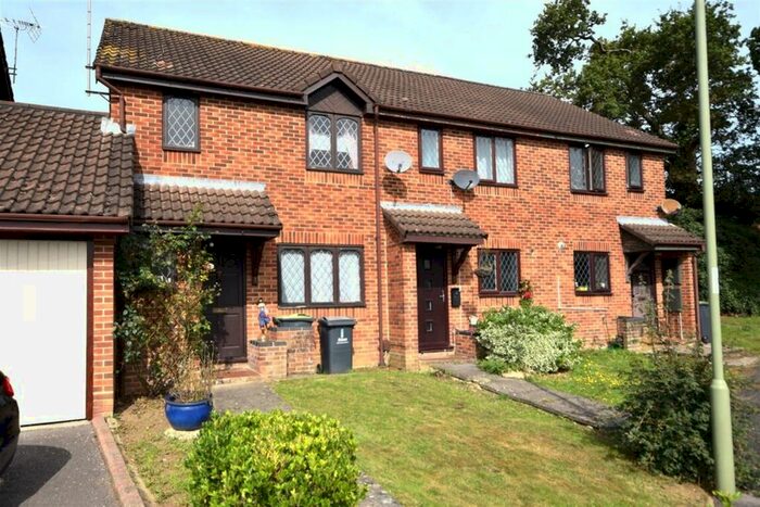3 Bedroom Semi-Detached House To Rent In Damask Gardens, Waterlooville, Hampshire, PO7
