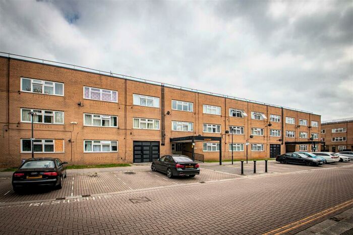 1 Bedroom Apartment To Rent In North Nineth Street, Central Milton Keynes, MK9