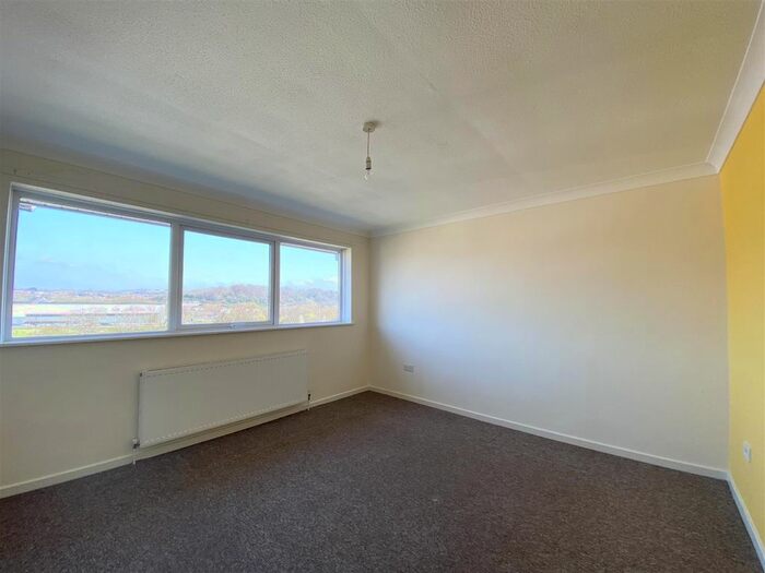 2 Bedroom Semi-Detached Bungalow To Rent In Stapleton Close, Paignton, TQ4