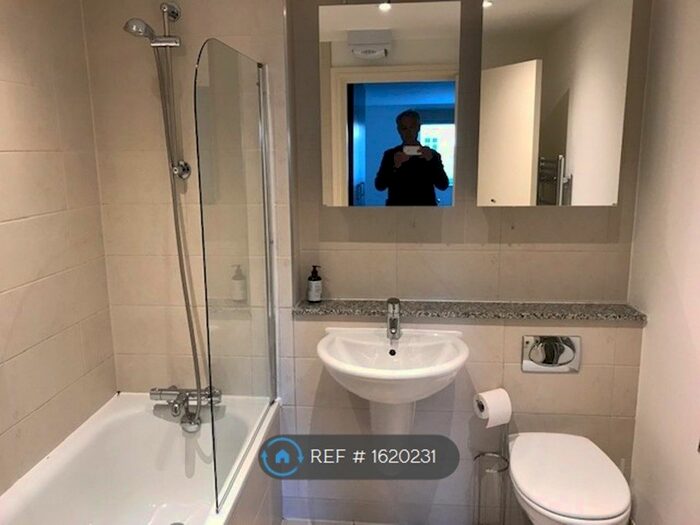 2 Bedroom Flat To Rent In Argyll Road, London, SE18