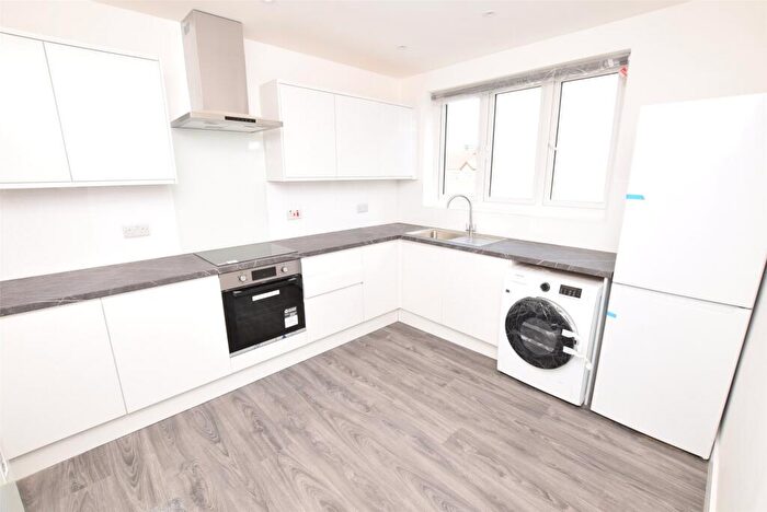 2 Bedroom Apartment To Rent In London Road, Romford, RM7