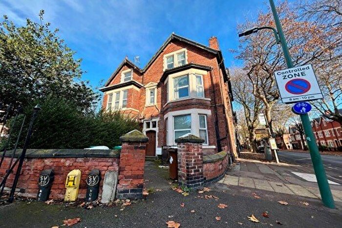 2 Bedroom Flat To Rent In Fishpond Drive, Nottingham, NG7