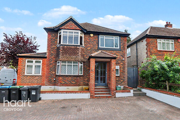 3 Bedroom Detached House For Sale In Wickham Road, Croydon, CR0