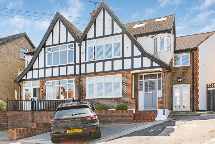 5 Bedroom Semi-Detached House To Rent In Durham Road, Bromley, BR2