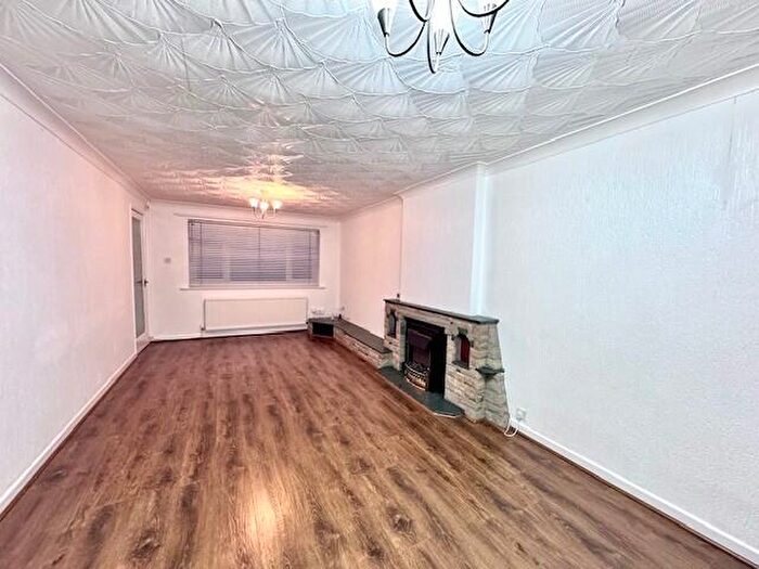 4 Bedroom Detached House To Rent In Parkfield Drive, Tyldesley, M29
