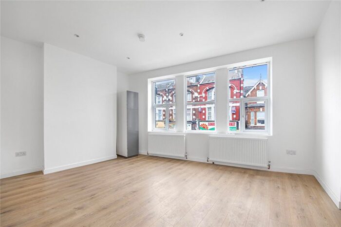 4 Bedroom Maisonette To Rent In Church Road, London, NW10