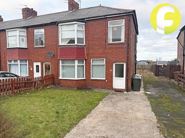 2 Bedroom Flat To Rent In Brookland Terrace, North Shields, Tyne And Wear, NE29