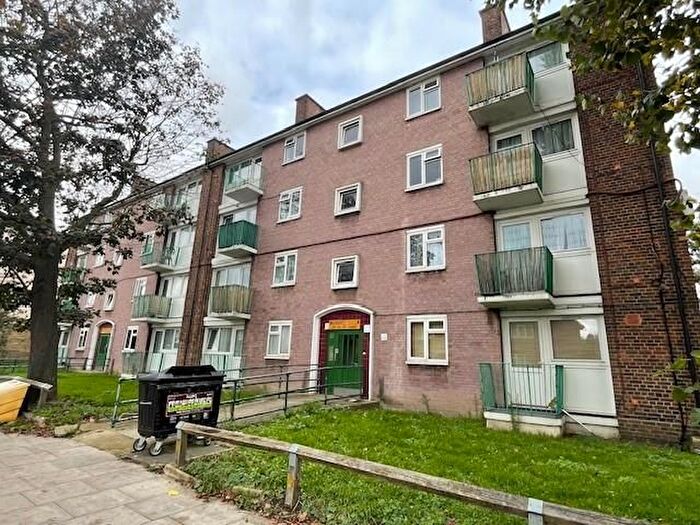 2 Bedroom Flat To Rent In Scotland Green, London, N17