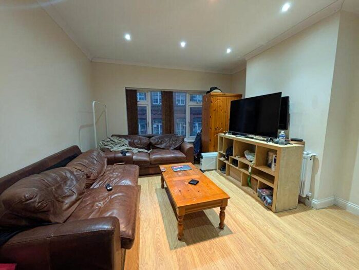 3 Bedroom House To Rent In A Ilkeston Road, Nottingham, NG7