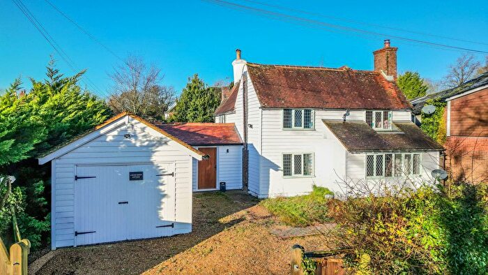 4 Bedroom Detached House For Sale In Back Road, Sandhurst, Kent, TN18