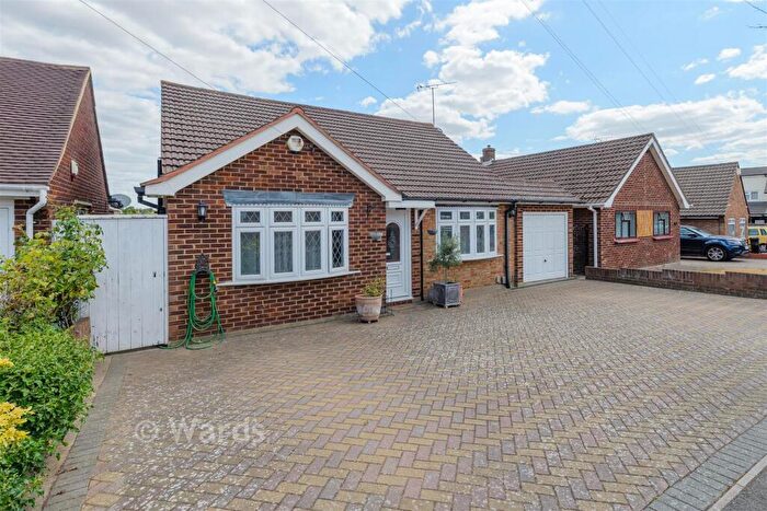2 Bedroom Detached Bungalow For Sale In Tennyson Walk, Northfleet, Gravesend, Kent, DA11