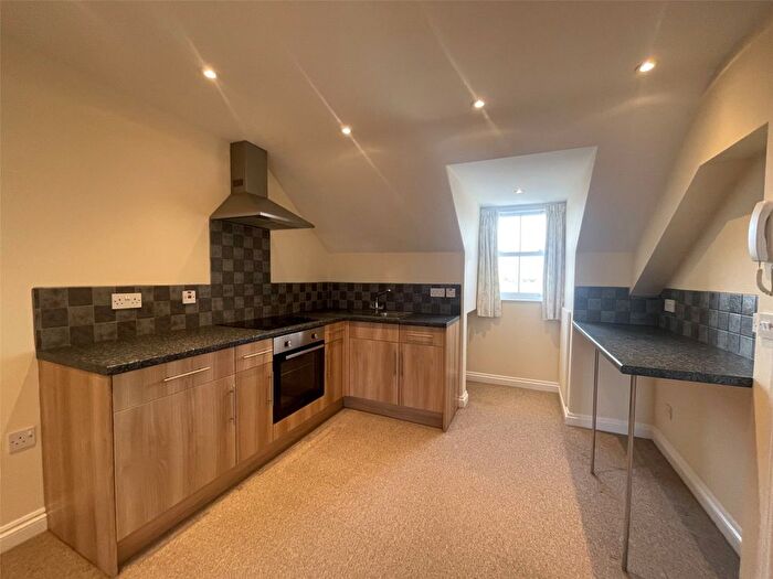 1 Bedroom Flat To Rent In Ebberley Lawn, Barnstaple, North Devon, EX32