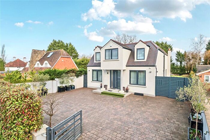 5 Bedroom Detached House For Sale In Glaziers Lane, Normandy, GU3