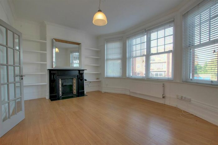 2 Bedroom Flat To Rent In Station Road, London, N21