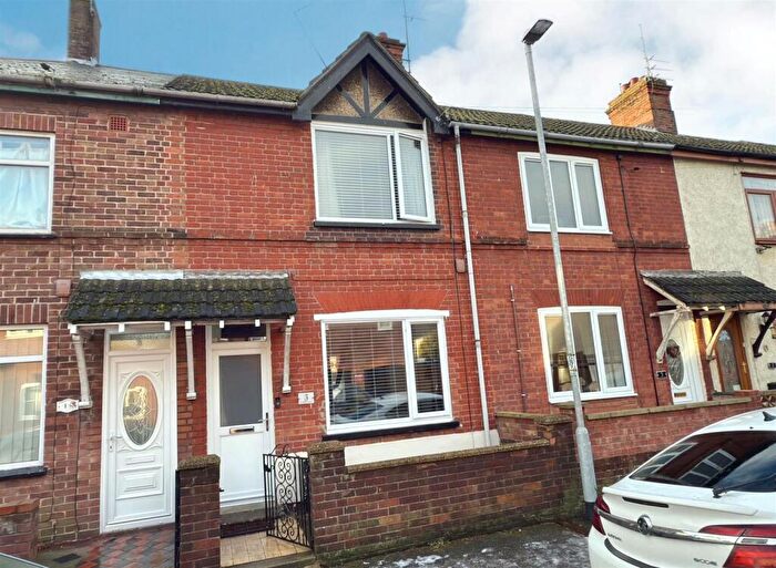 3 Bedroom Terraced House For Sale In Maidstone Road, Lowestoft, Suffolk, NR32