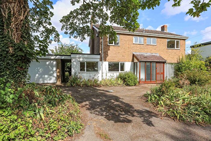 4 Bedroom Detached House For Sale In Town Street, Newton, CB22