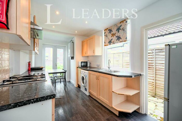 3 Bedroom Terraced House To Rent In Percy Road, Southsea, PO4