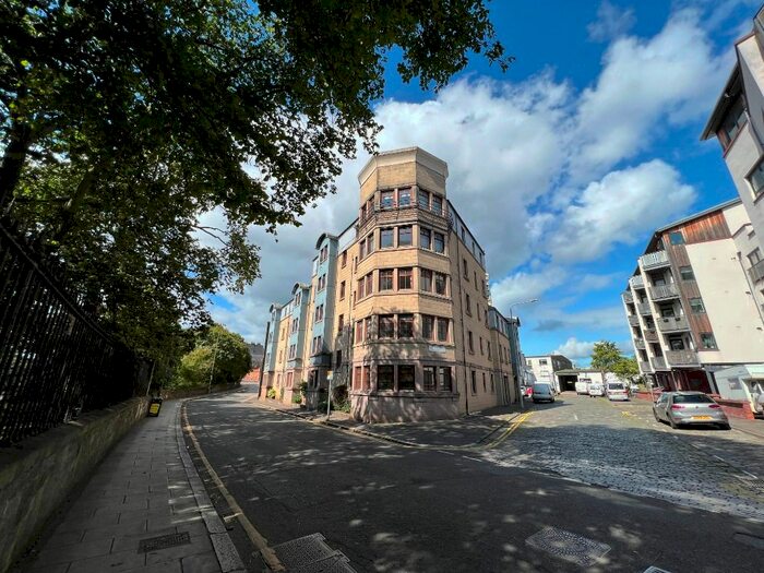 2 Bedroom Flat To Rent In East Cromwell Street, Leith, Edinburgh, EH6