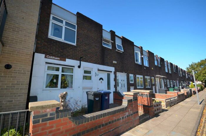 3 Bedroom Terraced House To Rent In Cobham, Great Strand, London, NW9