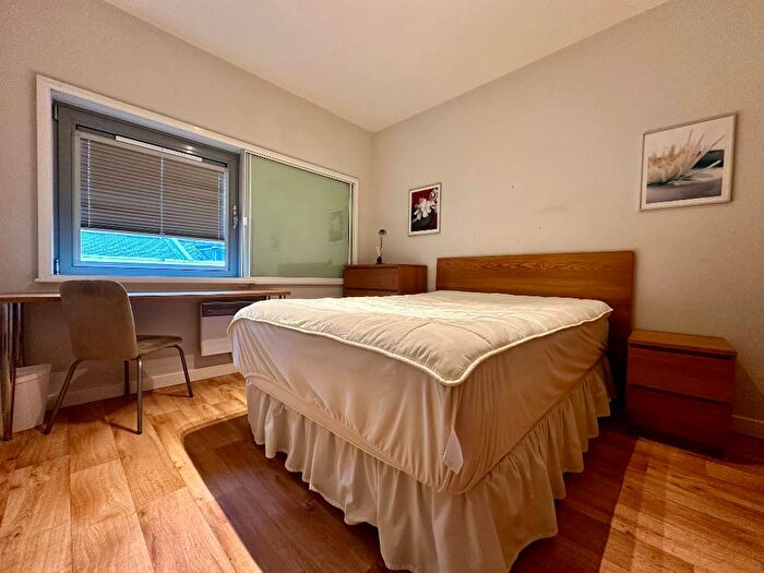 2 Bedroom Flat To Rent In Clock Tower Apartments, Queens Road, Brighton, BN1