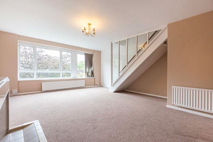 2 Bedroom Terraced House To Rent In Rouse Gardens, London, SE21