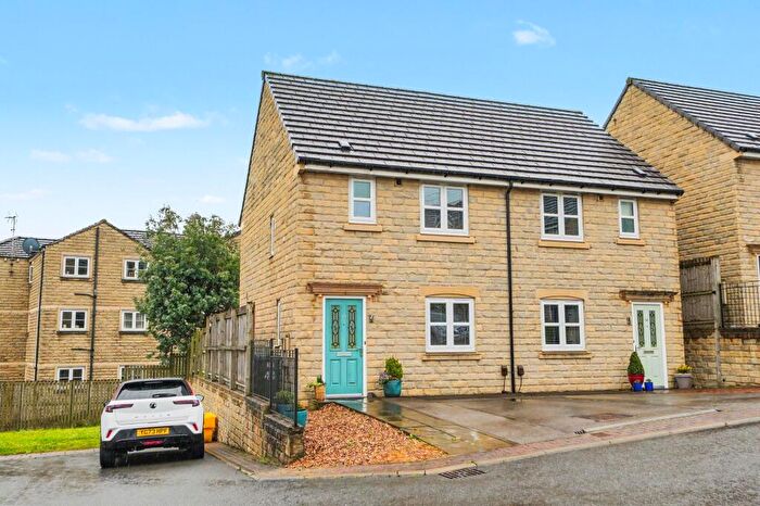 2 Bedroom Semi-Detached House For Sale In Dryden Way, Lindley, Huddersfield, HD3