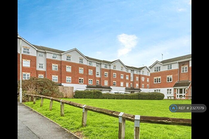 2 Bedroom Flat To Rent In Elm Park, Reading, RG30