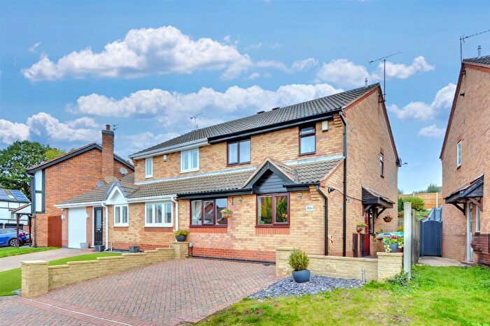 3 Bedroom Semi-detached House For Sale In Deer Park Drive, Arnold, Nottingham, NG5