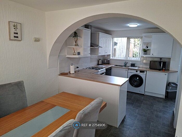 3 Bedroom Terraced House To Rent In Box Road, Birmingham, B37