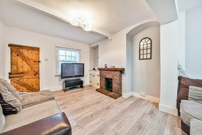 2 Bedroom Terraced House For Sale In Croydon Road, Keston, BR2