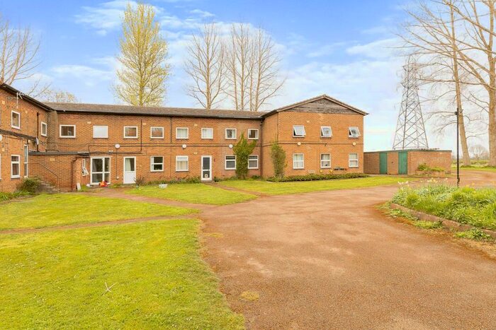 1 Bedroom Flat For Sale In Friars Hill, Wroxton, Banbury, Oxfordshire, OX15