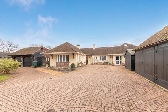 4 Bedroom Detached House For Sale In The Broyle, Shortgate, BN8