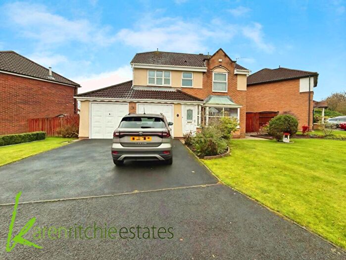 4 Bedroom Detached House For Sale In Winterburn Avenue, Turton Heights, BL2