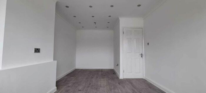 2 Bedroom Maisonette To Rent In Woodlands Parade, Ashford TW15