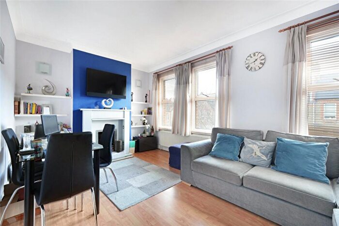2 Bedroom Flat For Sale In Harris Street, Walthamstow, London, E17