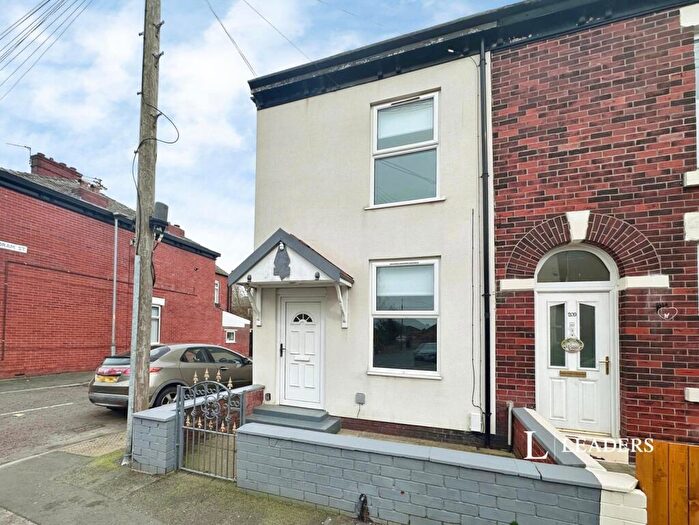 3 Bedroom Semi Detached House To Rent In Abbey Hey Lane, Abbey Hey, Manchester, M18