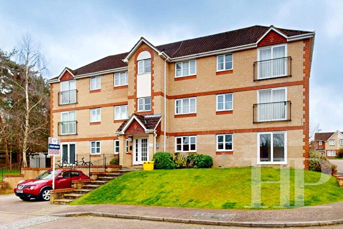 2 Bedroom Apartment To Rent In Dakin Close, Maidenbower, RH10