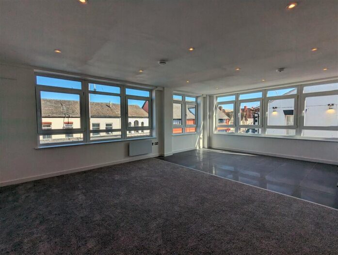 1 Bedroom Apartment To Rent In Apartment, Queen Anne House, PR8