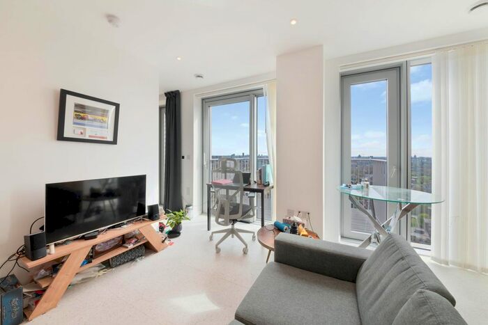 Studio To Rent In Jacquard Point, The Silk District, E1