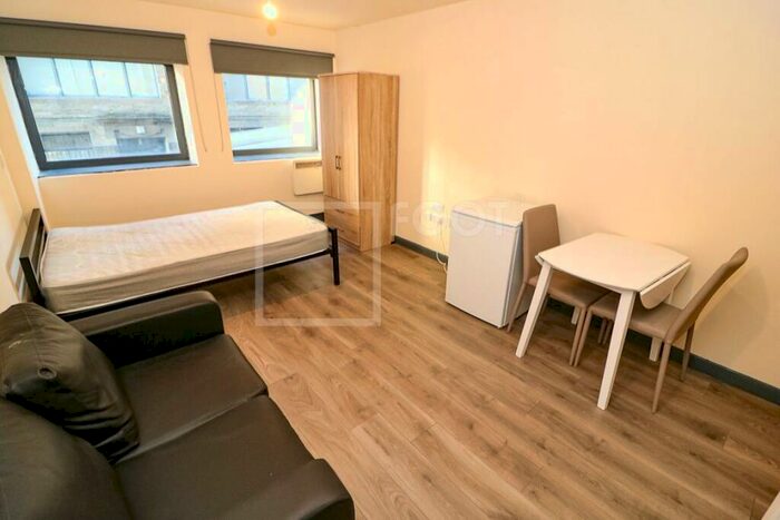 Flat To Rent In Olicana House, Little Germany, Bradford, BD1