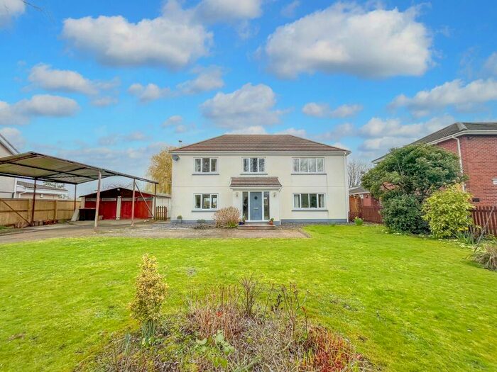 3 Bedroom Detached House For Sale In Goldcliff, Newport, NP18