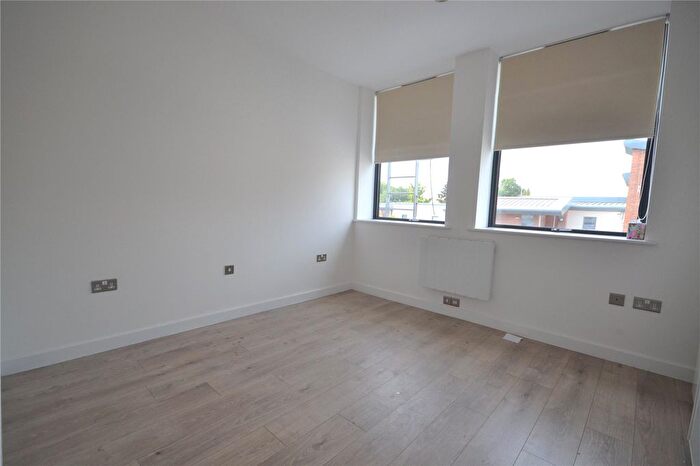 1 Bedroom Flat To Rent In Rivers House, Springfield Road, Chelmsford, Essex, CM2