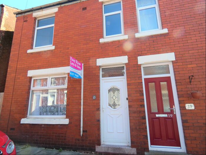 3 Bedroom End Of Terrace House To Rent In Railway Street, Leyland, PR25