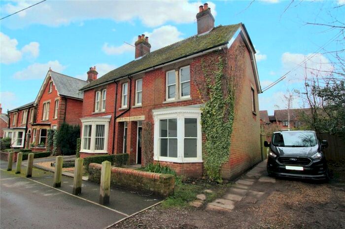 3 Bedroom Semi-Detached House To Rent In Palmerston Street, Romsey, Hampshire, SO51