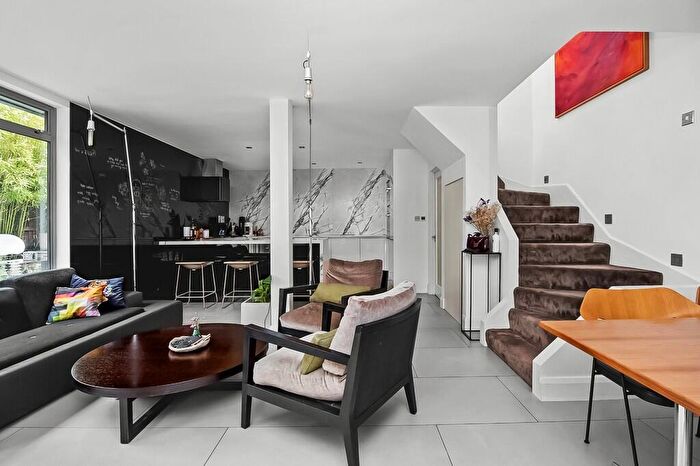 2 Bedroom Semi-Detached House To Rent In Tilson Close, Camberwell, SE5